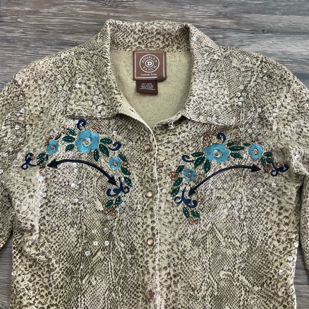 Double D Ranch Sequined Linen Embroidered Top Sz XS - Picture 3 of 6